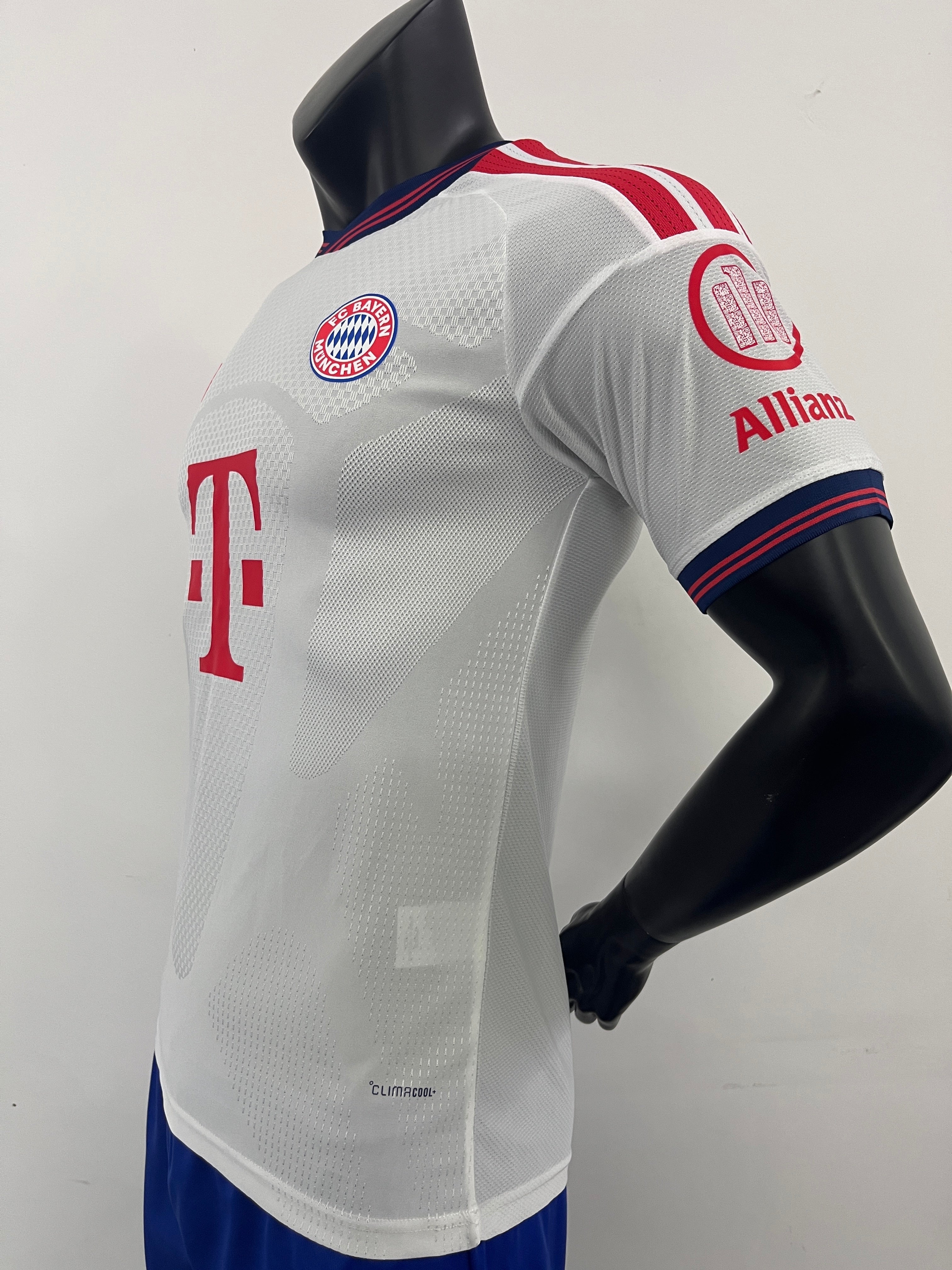 BAYERN MUNICH AWAY 26/27