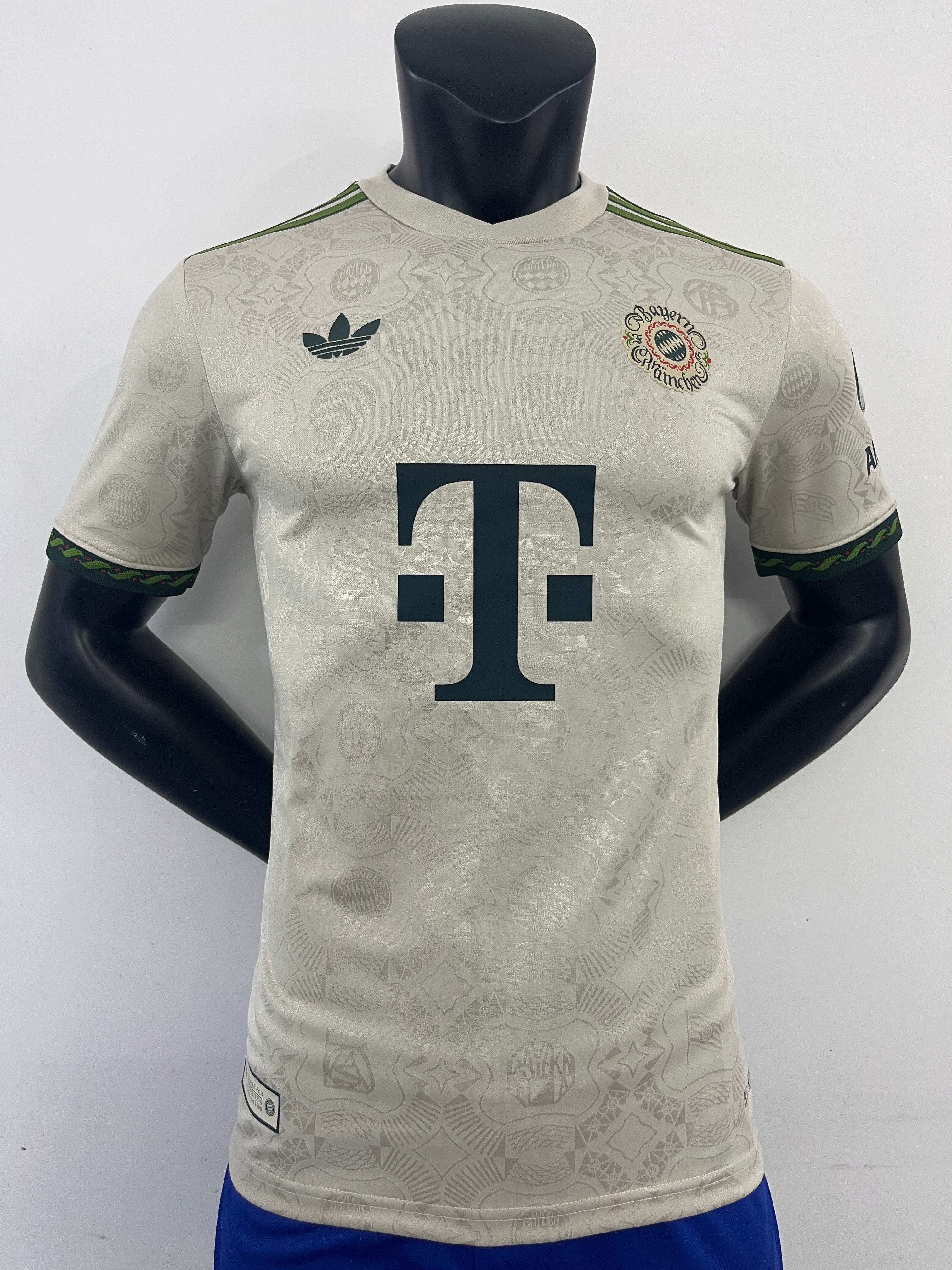 BAYERN MUNICH 25/26